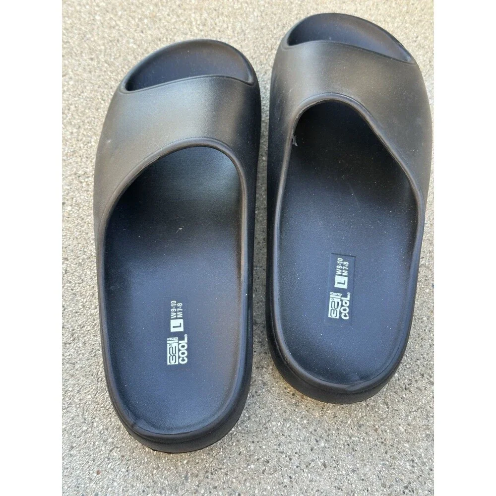 EUC 32 DEGREES COOL Cushion Slides Unisex L Men's 7-8 Women's 9-10 Black